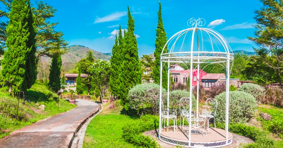 South Africa's Simondium has a Babylonstoren Morocco's La Mamounia in Marrakech