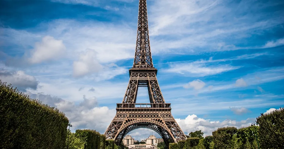 Explore Paris During a Long Layover Explore Paris During a Long Layover