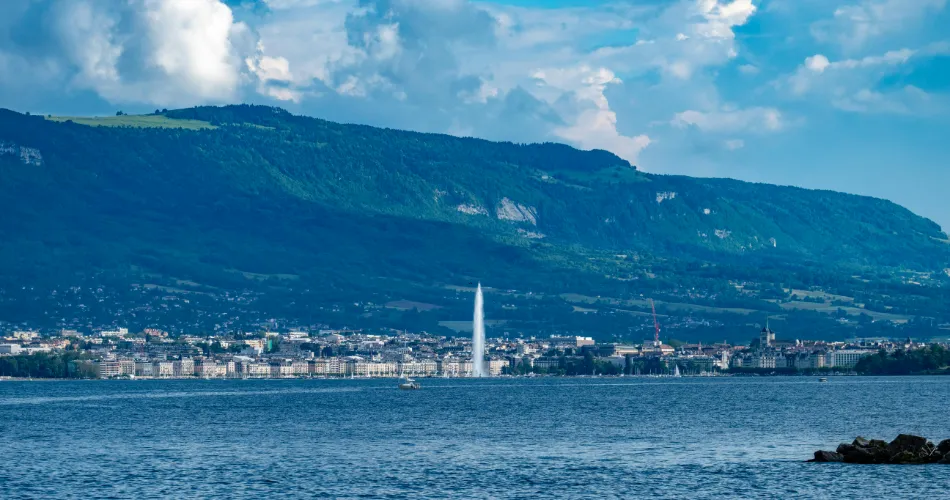 Take a Quick Dip Into Geneva (Yes, Really!) Take a Quick Dip Into Geneva (Yes, Really!)