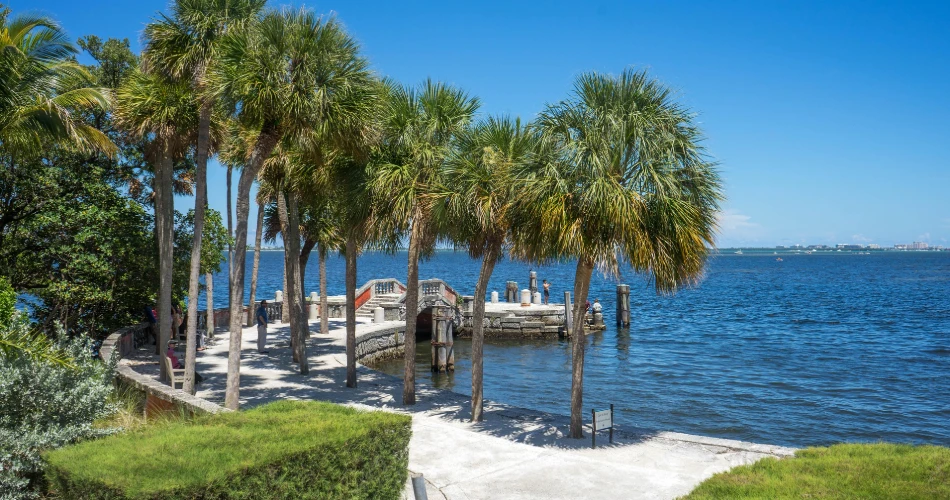 Relaxation Retreats and Entertainment Havens