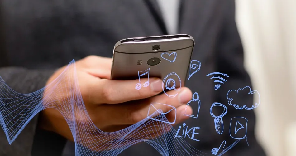 Stay Connected with Free Wi-Fi Stay Connected with Free Wi-Fi